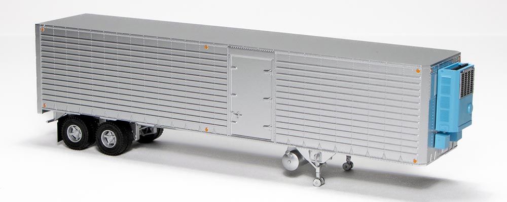 Rapido Trains 403068 HO Unlettered 40' Volume Van with Side Door and Clip-on
