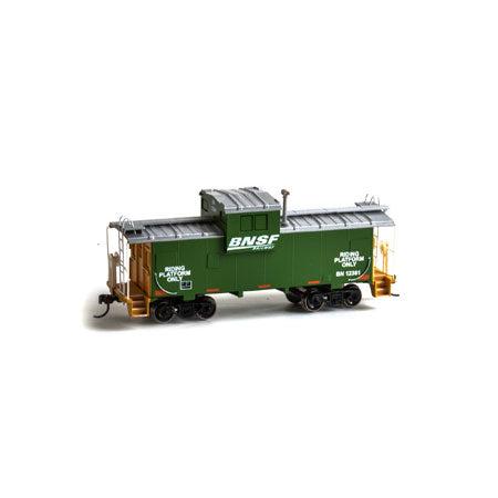 Roundhouse 87918 HO Burlington Northern Santa Fe Wide Vision Caboose #12381