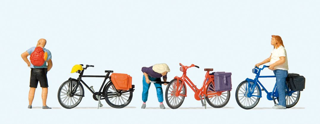 Preiser 10659 HO Cyclists' Short Break with Bikes Figures (Set of 3)