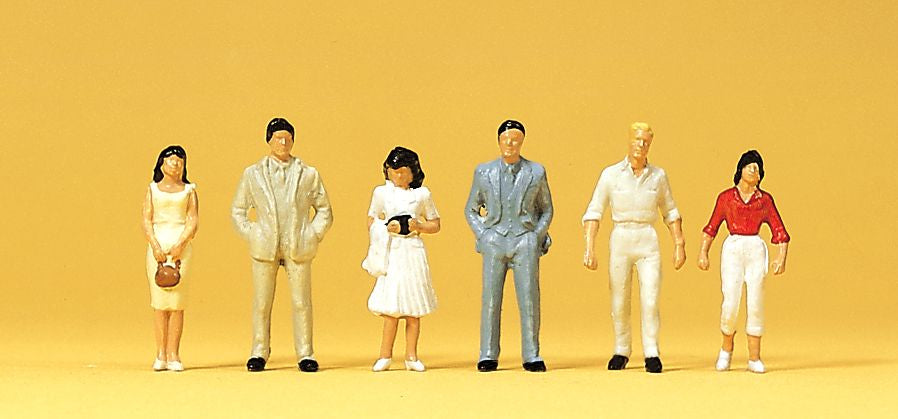 Preiser 14022 HO Passers-by Figures (Set of 6)