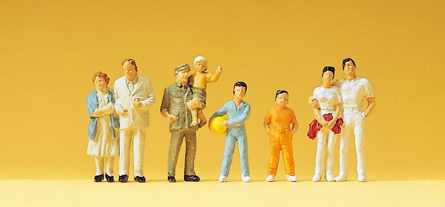 Preiser 14143 HO Standing Spectators Figures (Set of 8)