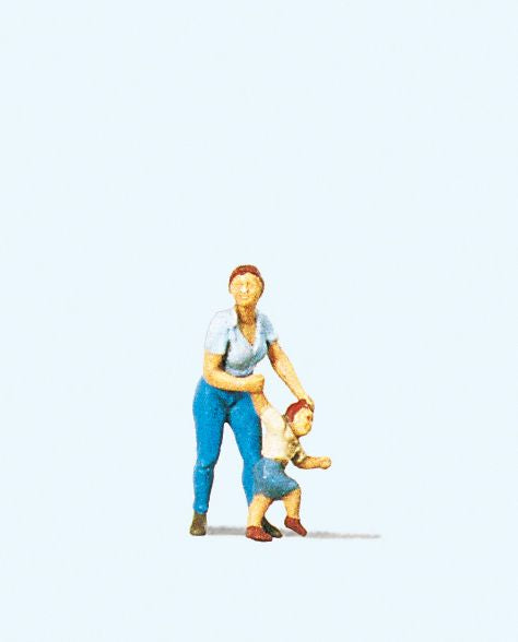 Preiser 28023 HO Mother with a Child Figures (Set of 2)