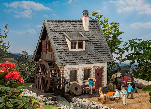 Pola g shop scale building kits