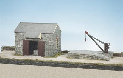 Wills Kits CK15 OO/HO Craftsmans Kits Goods Shed, Loading Bank & Crane Kit