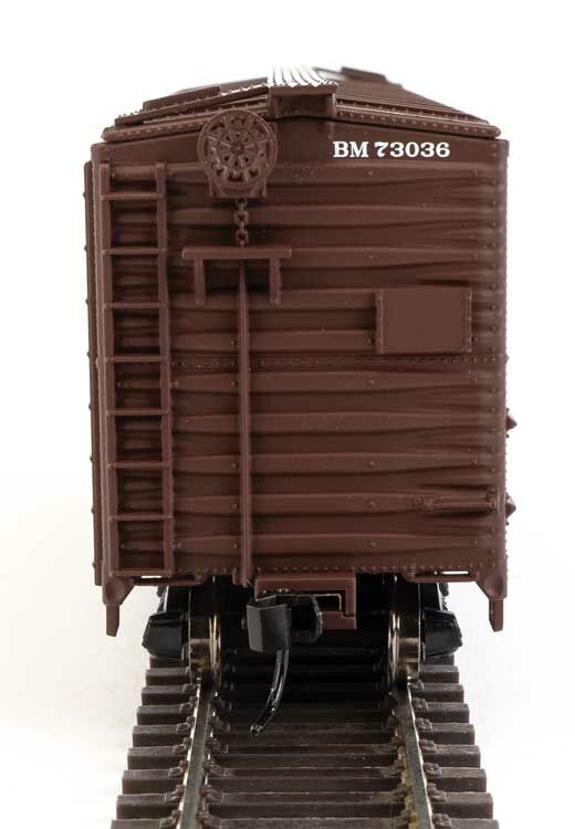 Walthers 910-2727 HO Boston and Maine 40' AAR Modified 1937 Boxcar RTR #73036