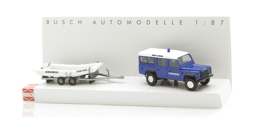 Busch 50322 HO Land Rover with Inflatable Boat