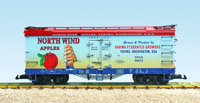 USA Trains R16464 G North Wind Pears Refrigerator Car (Blue/Red)