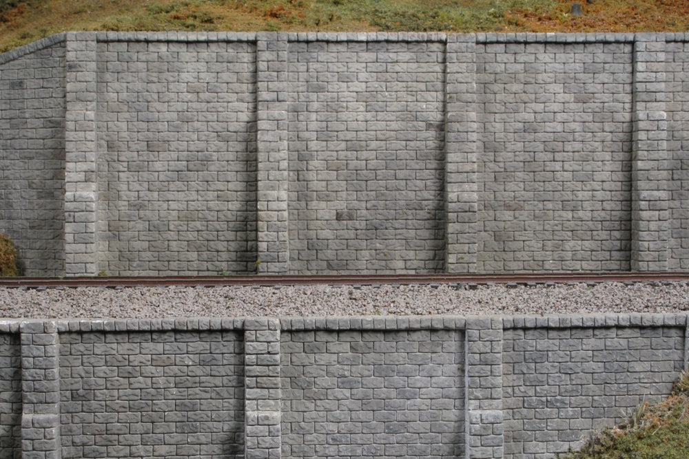 Monroe Models 106 HO Retaining Wall Cut Stone (Pack of 2)