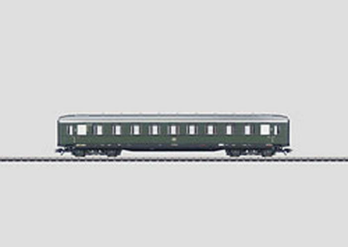 Marklin 43222 HO Scale Pass Car Schurzenwagen DB
