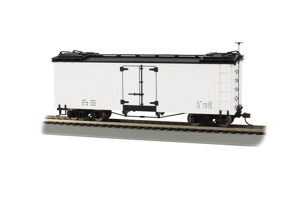 Bachmann 27496 On30 Data Only White with Black Roof Reefer