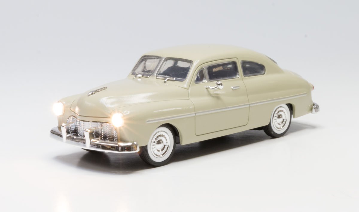 Woodland Scenics JP5972 O Just Plug City Classic Lighted Vehicle
