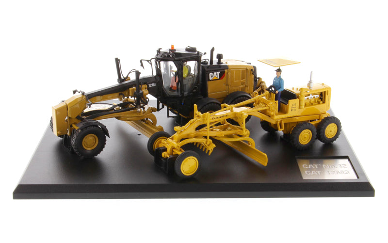 DieCast Masters 85560 1:50 Caterpillar #12 & Caterpillar 12M3 Motor Grader