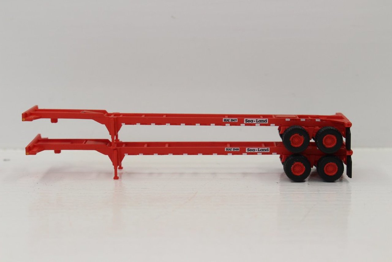 JTC Model Trains 142008 N Sealand 40' Chassis Container (Pack of 2)