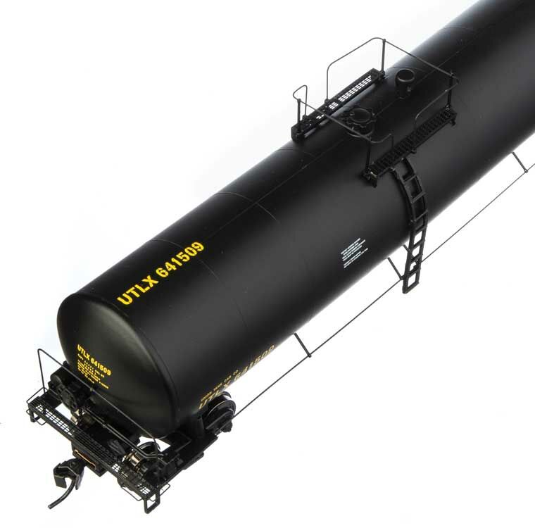 Walthers 920-100265 HO UTLX 54' 23,000 Gallon Funnel-Flow Tank Car RTR #641509