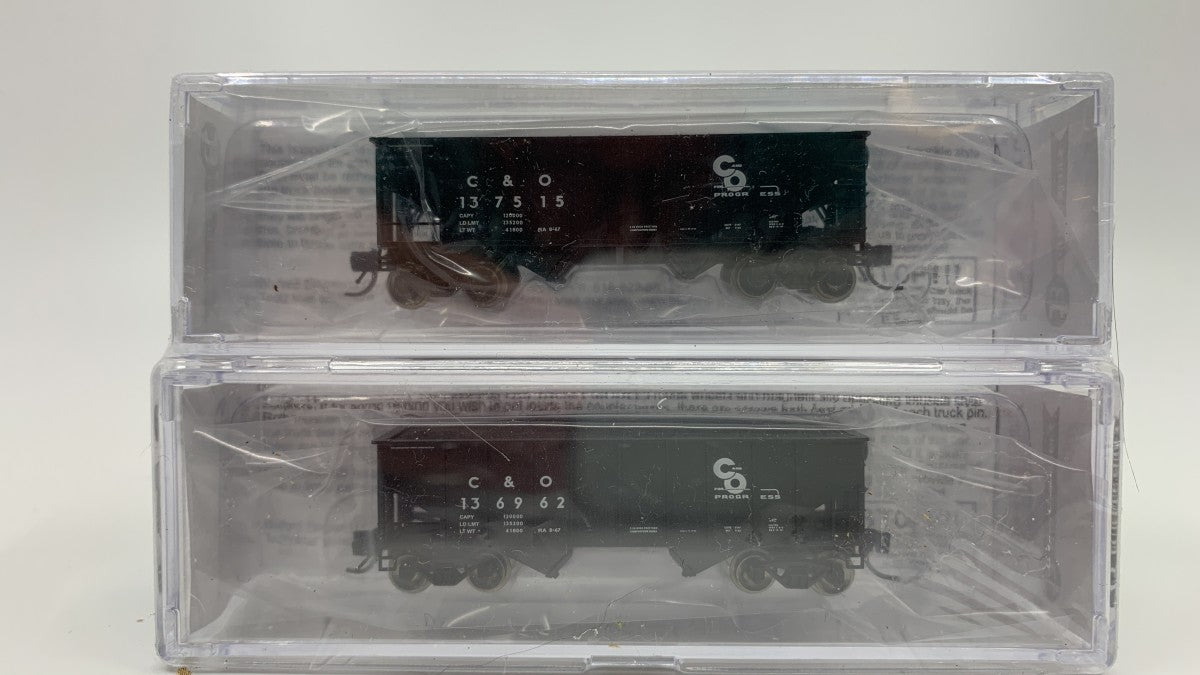 Bluford Shops 65012 N C&O 8-Panel 2-Bay Open Side Hopper with Load (Set of 2)