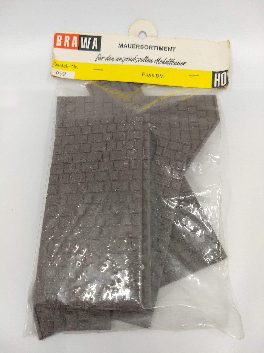 Brawa 692 HO Wall Assortment "Mauersortiment" Kit