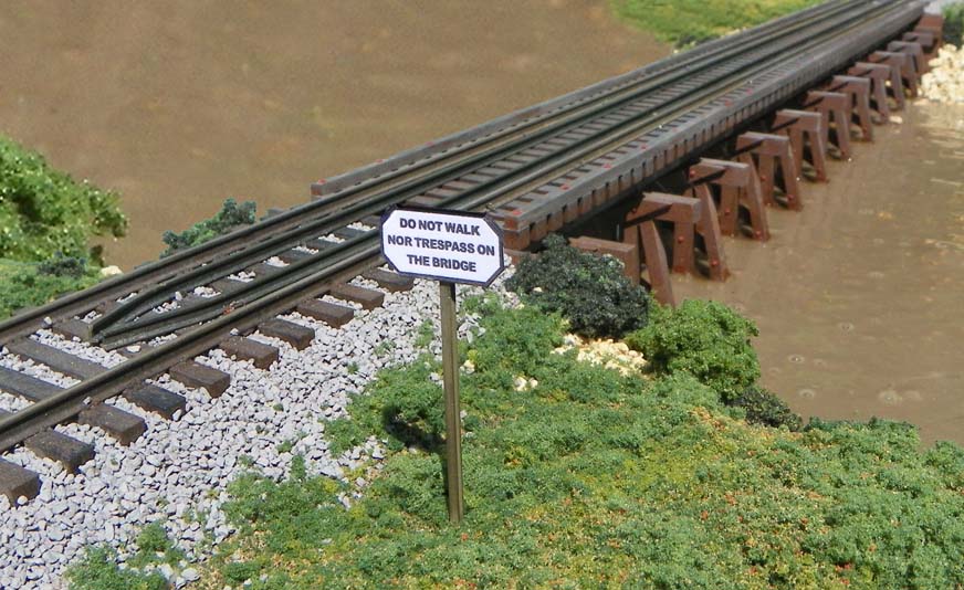B.T.S. 27144 HO Wood Estuary Railroad Trestle Laser-Cut Wood Kit
