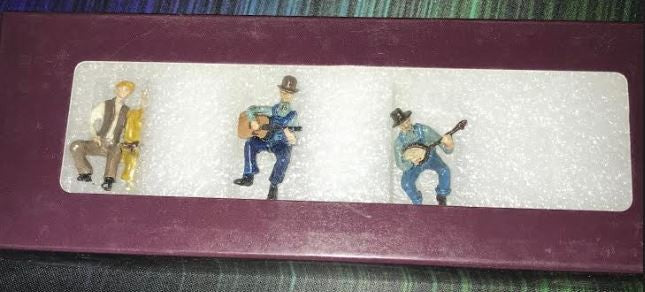 Railroad Ave Enterprises 7 HO Figure Pack (Set of 4)