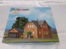 Kibri 8192 HO Dwelling Home With Annex Building Kit