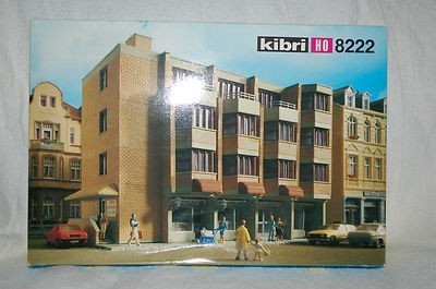 Kibri 8222 HO Scale Apartment Building Plastic Kit