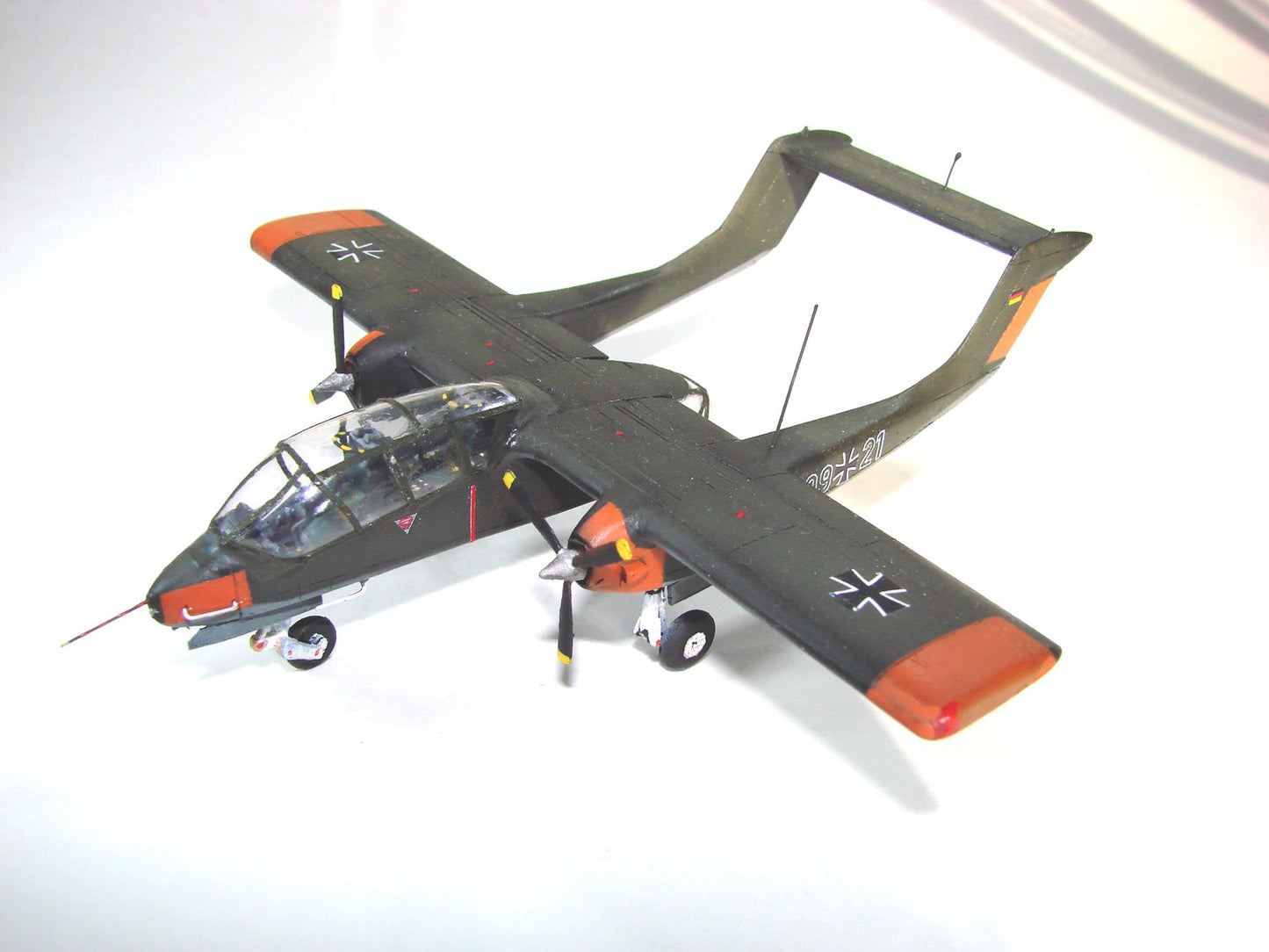 Trident Miniatures 87240 HO Rockwell OV-10 Bronco Resin Model Kit