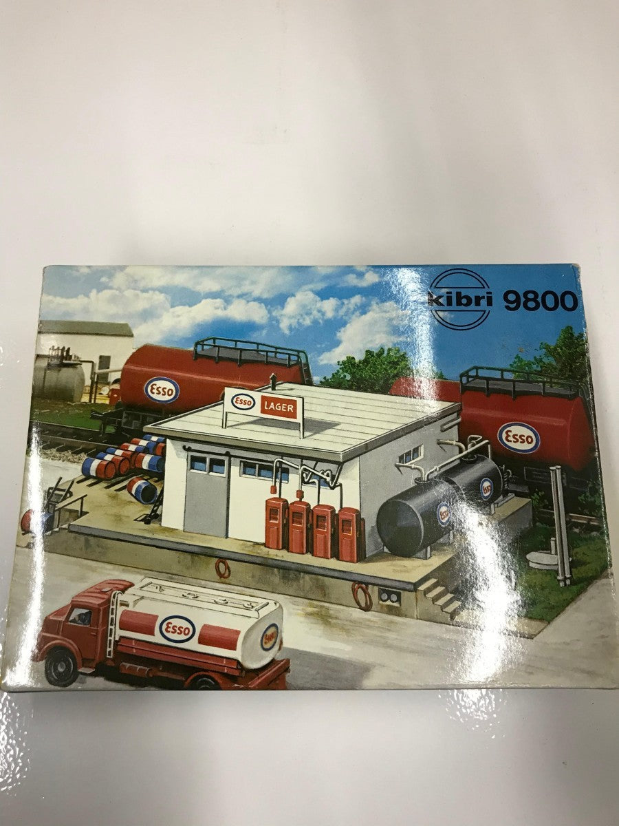 Kibri 9800 HO ESSO Fuel Maintenance Shed Building Kit