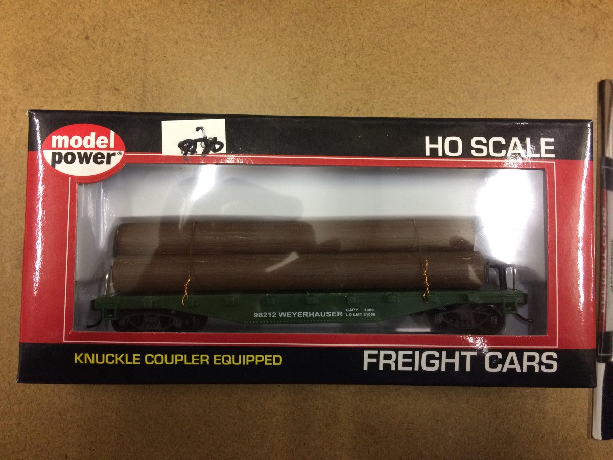 Model Power 98212 HO Weyerhauer 40' Flatcar w/Logs