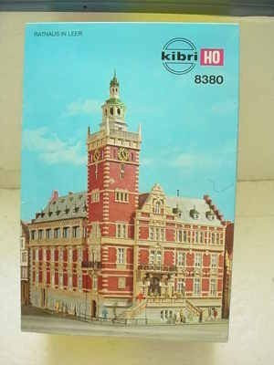 Kibri B-8380 HO Scale Town Hall 5 Story Building Kit – Trainz