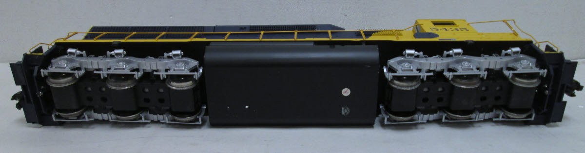 Aristo-Craft 22403 Santa Fe SD-45 Diesel Locomotive #5576