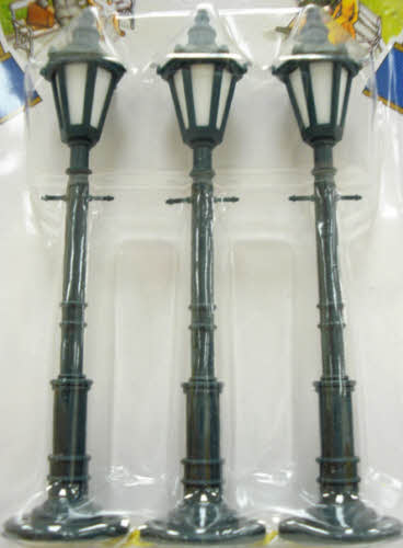 Model Power 6078 O Scale Time Frosted Lamp Posts (Set of 3)