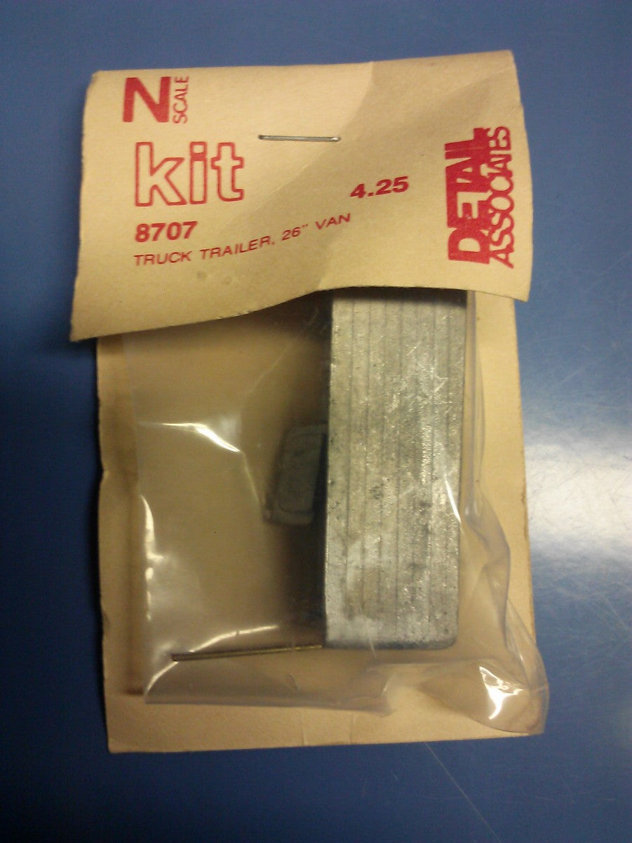 Detail Associates 8707 N Truck Trailer 26' Van Metal Kit