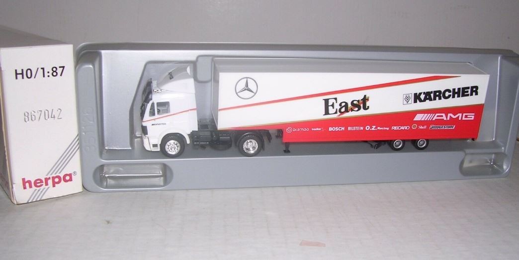 Herpa 867042 HO EAST AMG Karcher Team Mercedes-Benz Tractor Trailer