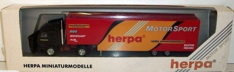 Herpa 035521 HO Iveco Motorsport Articulated Truck