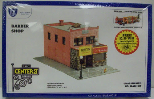 IHC 7771 HO Barber Shop Kit