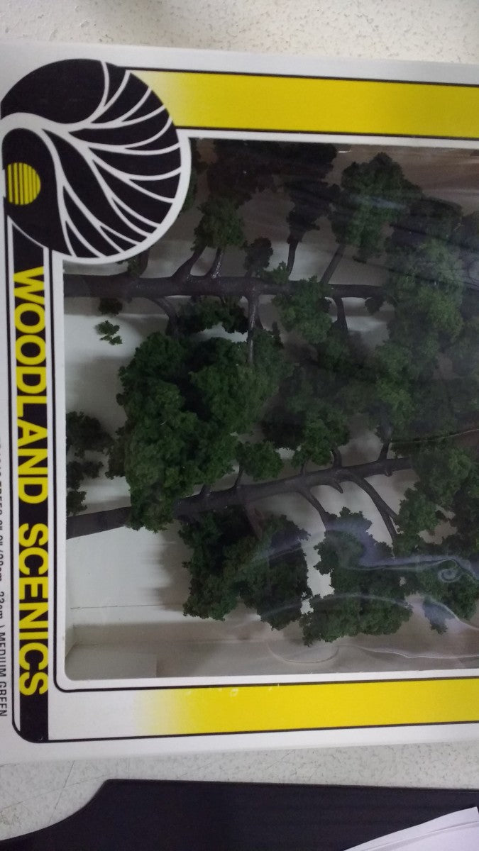 Woodland Scenics TR1019 8" - 9" Medium Green Realistic Trees (Pack of 2)