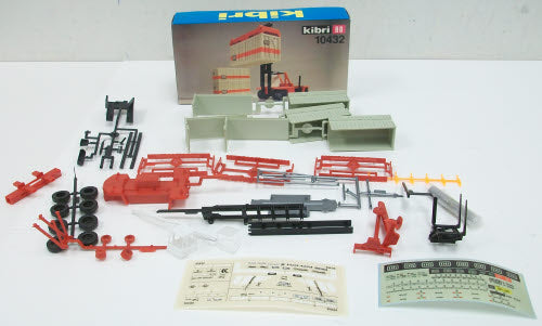 Kibri 10432 HO Fork Lift Kit with Three Containers Building Kit