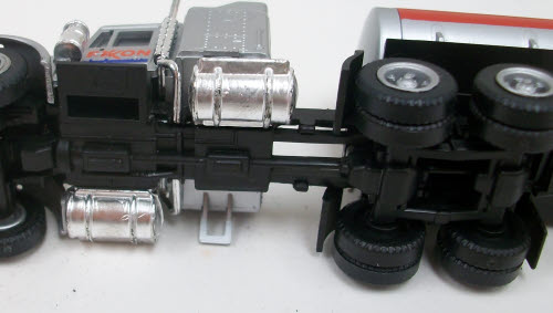 Con-Cor 0004-001032 HO Exxon Tractor & Tanker Trailer
