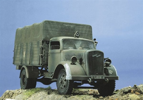 Italeri 0216 1:35 Germany WWII Kfz.305 Opel Blitz Truck Military Vehicle Kit
