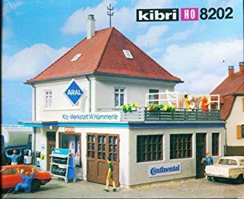 Kibri 8202 HO Residential House with Gas Station Building Kit