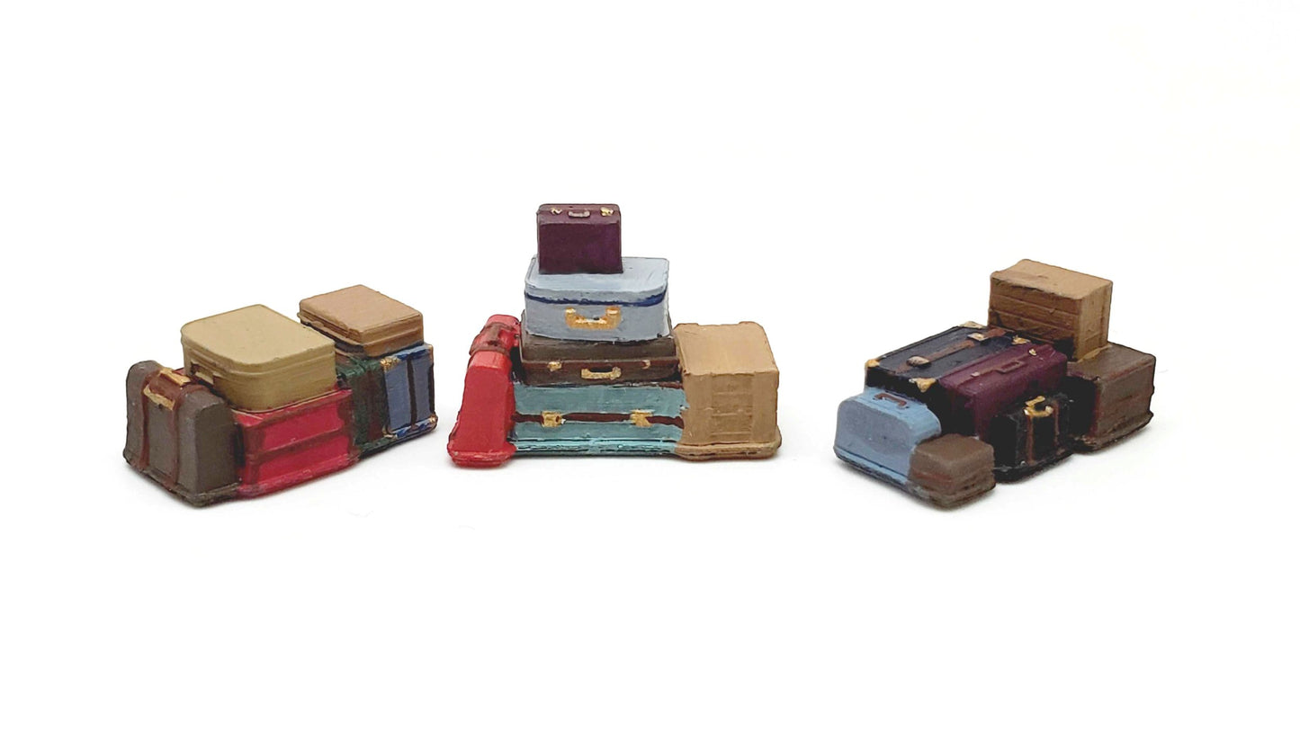 All Scale Miniatures 870986 HO Assorted Luggage Stacks (Set of 5)