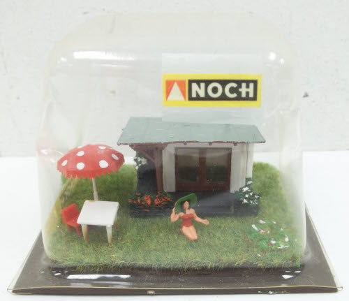 Noch 6244 HO Scale Sunbathing Mini-Scene