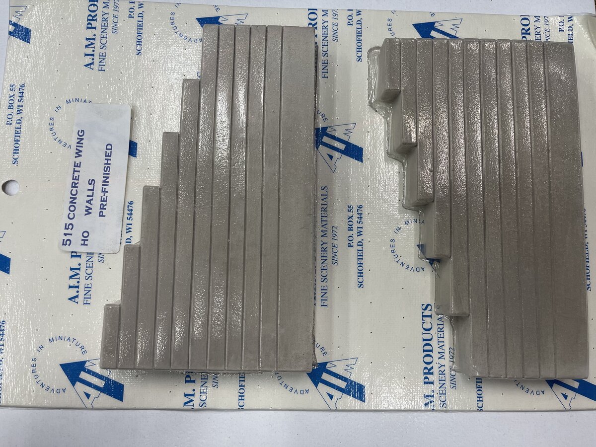 AIM 515 Concrete Wing Walls (Pack of 2)