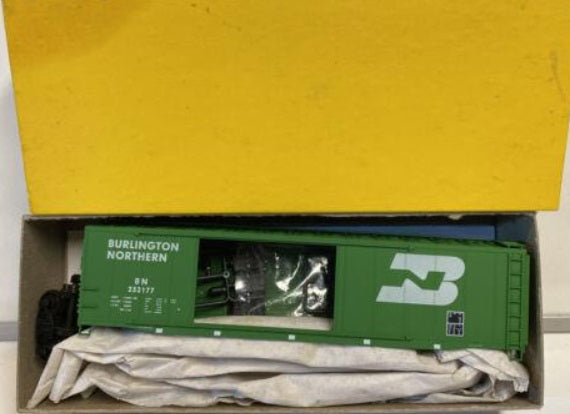 Accurail 5203 HO Burlington Northern 50' Dbl Door Boxcar Kit