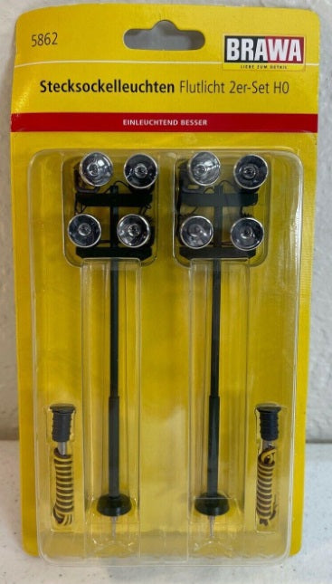 Brawa 5862 HO Pin Socket 4-Arm Floodlight Tower (Pack of 2)
