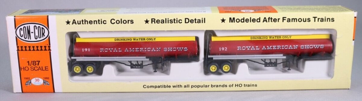 Con-Cor 0004-008137 HO Royal American Shows 39 Ft Tanker Trailer (Box of 2)