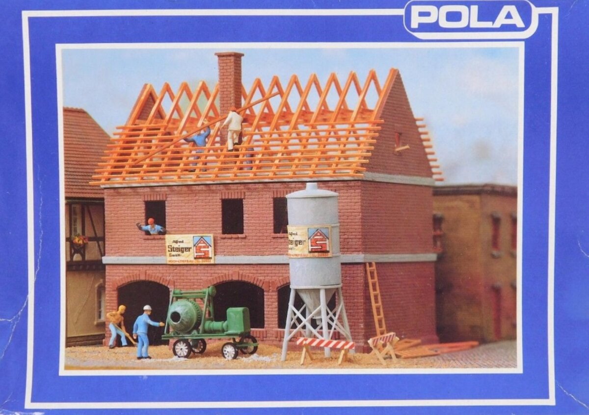 Pola 153 HO Scale House Under Construction Plastic Building Kit