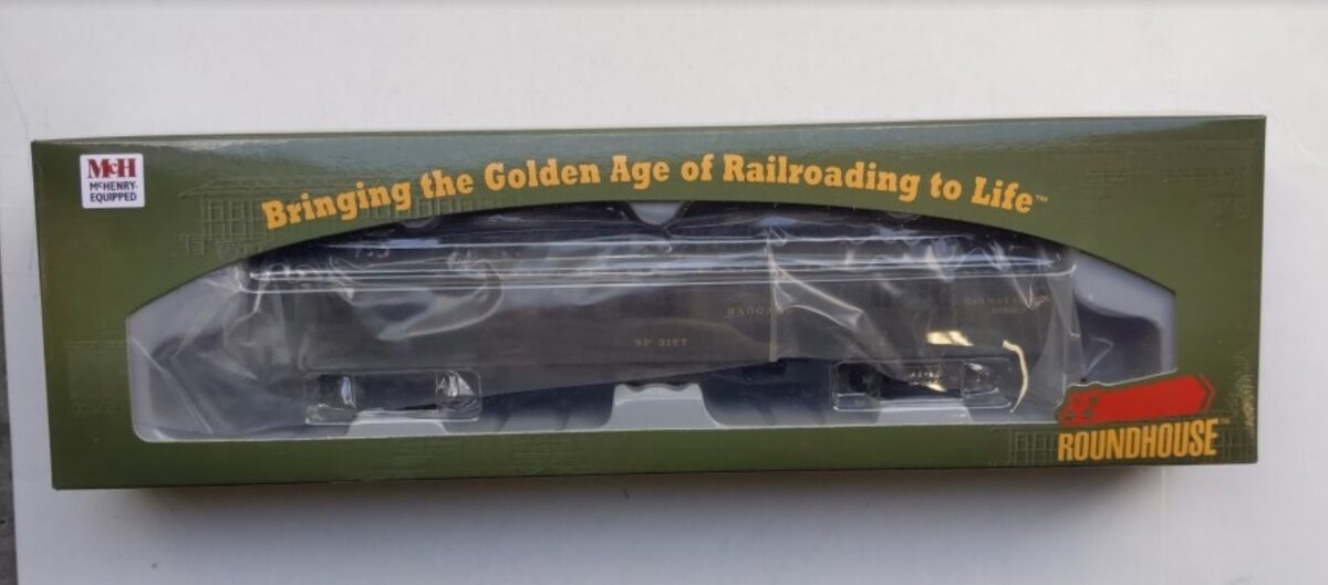 Roundhouse 86551 HO Southern Pacific RTR Arch Roof Combine #3177 Baggage Car