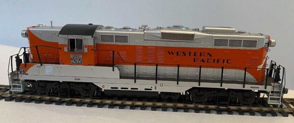 Athearn G62649 HO Genesis Western Pacific GP9 W/DCC & Sound # 729