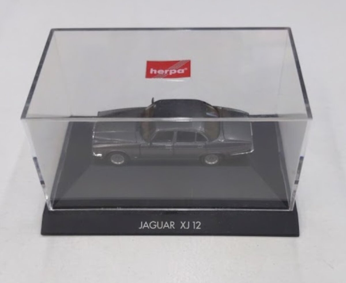 Herpa 1:87 Gun Metal Jaguar XJ 12