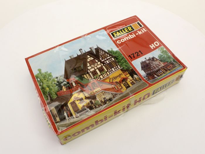 Faller 1721 Combination Building Kit, Salon Alexander